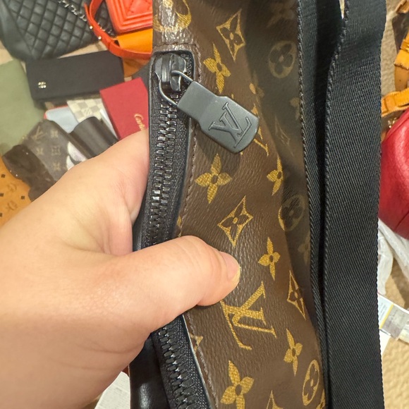 Authentic Louis Vuitton Christopher monogram Macassar bum bag - Picture 7 of 7